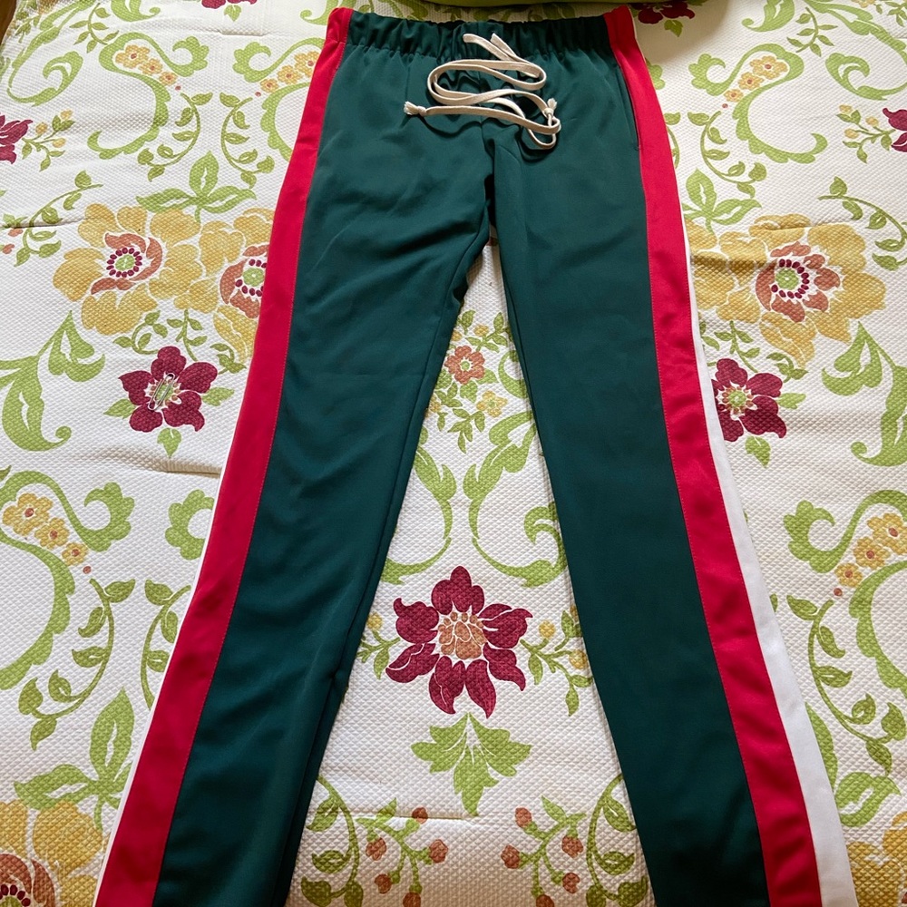 Fashion Nova Mens Jogger (Size M)